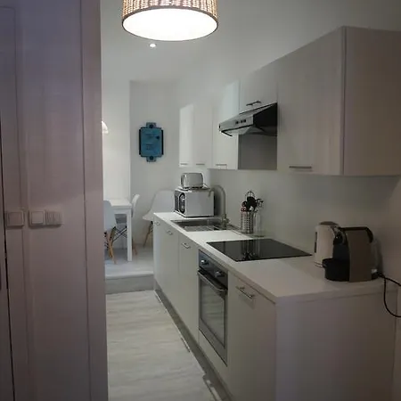 Like - Corneille Apartamento