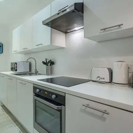 Like - Corneille Apartamento Lyon