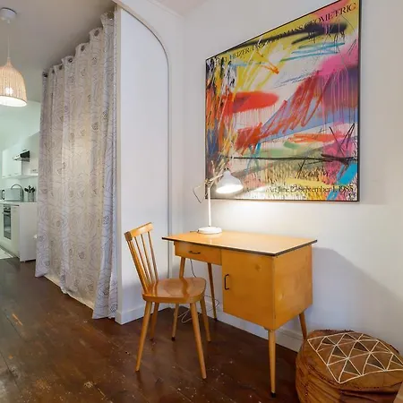 Like - Corneille Apartamento
